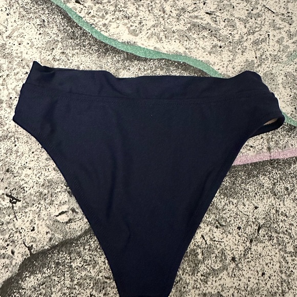 Bikini bottom - Picture 2 of 3